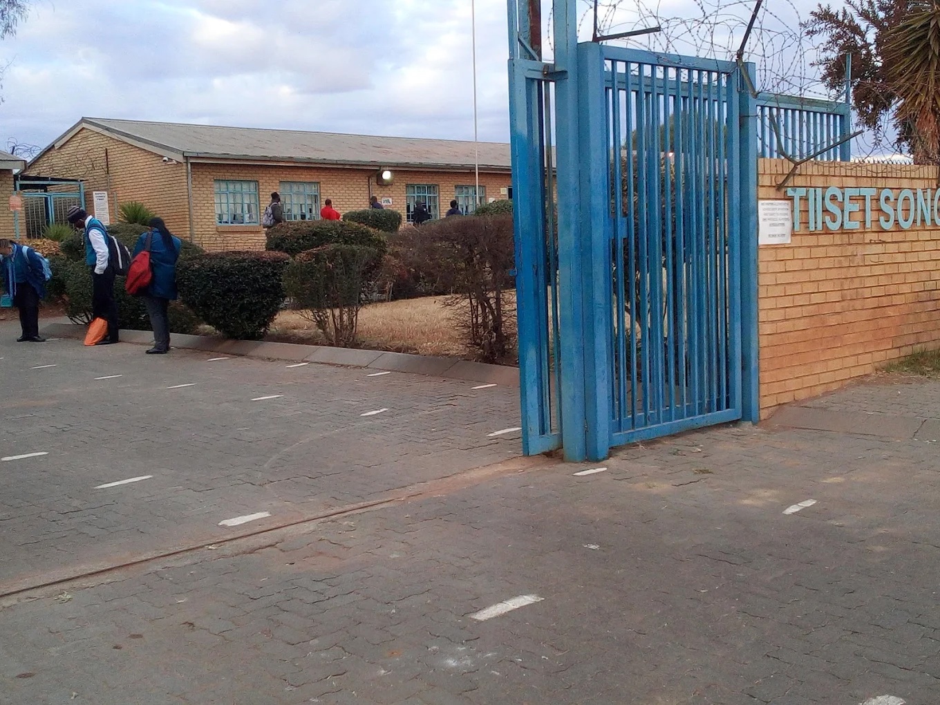 Tiisetsong Secondary School