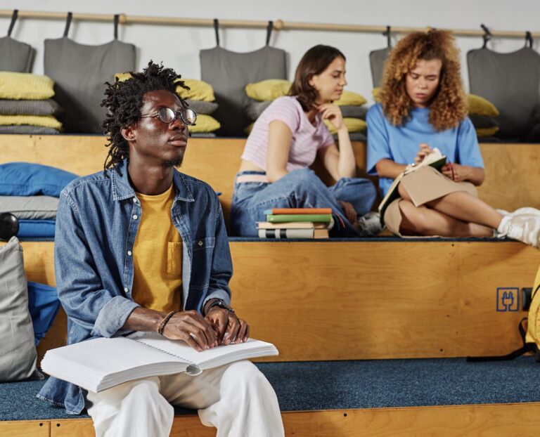 List of schools that repeat grade 12 in all South African Provinces